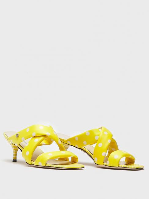 MANILA GRACE Sandalo sabot in pelle stampa pois  amarillo blanco - Zapatos Mujer