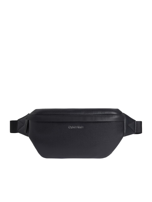 CALVIN KLEIN CK MUST Riñonera con logo metálico En negro - Riñoneras