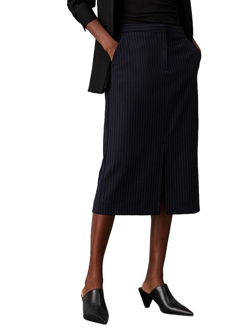 CALVIN KLEIN CK Falda midi de raya diplomática cielo nocturno / franja gris matutina - Faldas de mujer