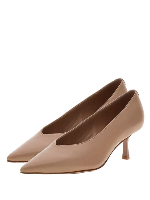 GUESS YATTCH Escote de cuero desnudo - Zapatos Mujer