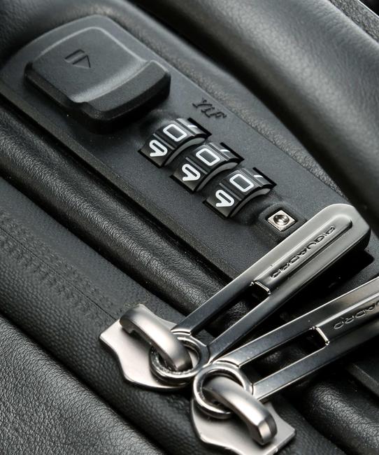 Mochila URBAN FAST-CHECK, soporte para PC de 15,6 ", en cuero negro - Mochilas para portátil