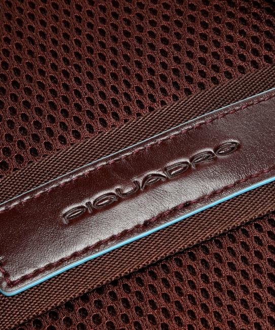 Mochila CUADRADO AZUL, soporte para PC de 15.6 " CAOBA - Mochilas para portátil