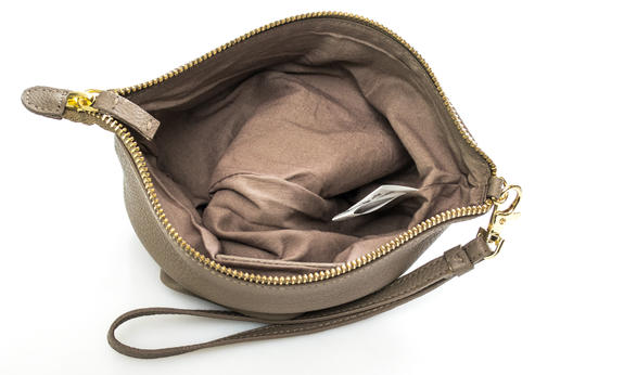 Pochette De piel martillada, small NATURAL - Bolsos Mujer