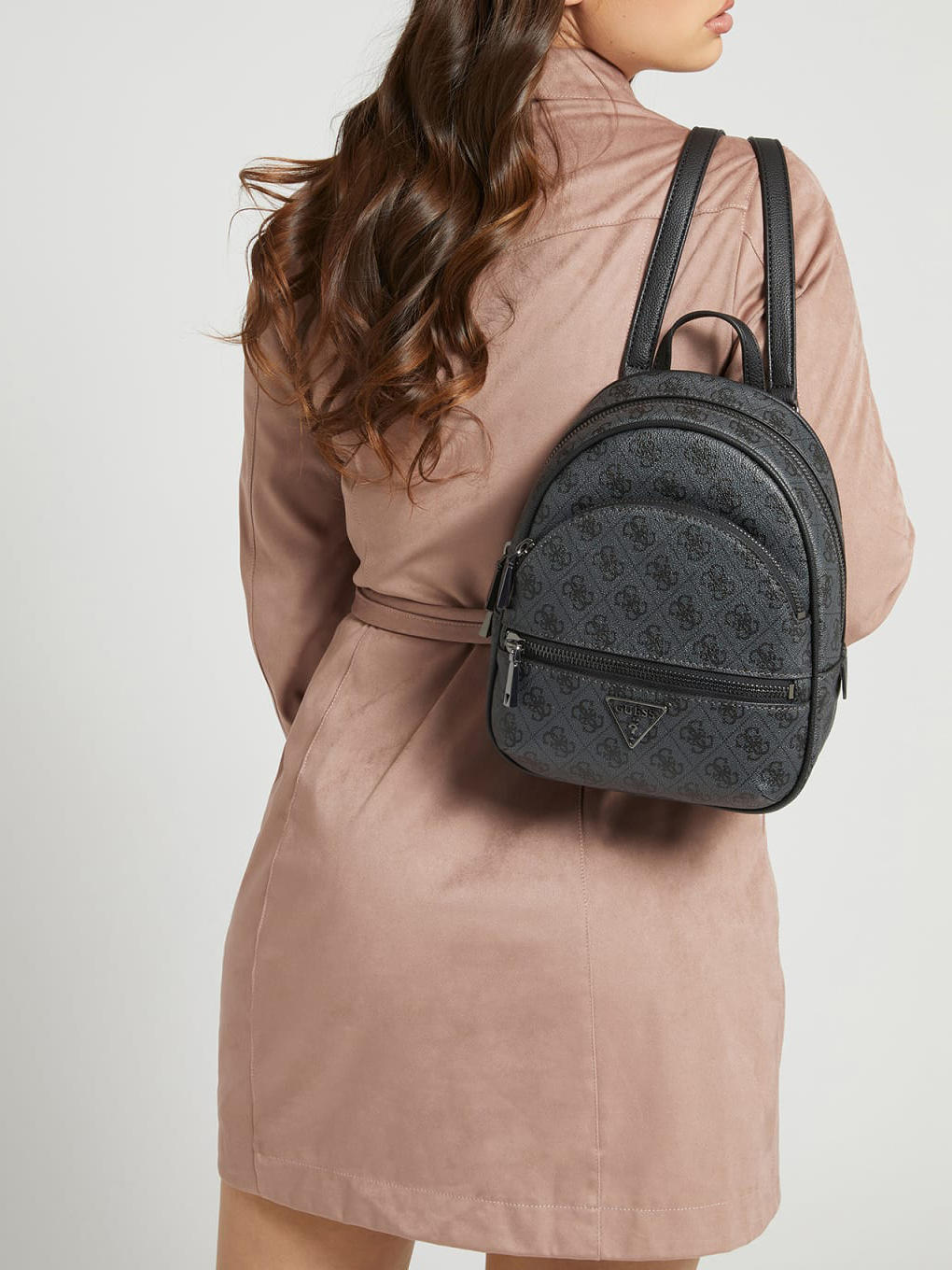 Guess Manhattan M Mochila Bolsa De Asas Vikky Large Roo Coalog - ¡Compra En  Le Sac!