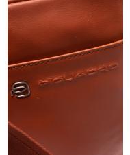 PIQUADRO Bandolera VIBE out, de piel martillada naranja3 - Bandoleras Hombre - 3