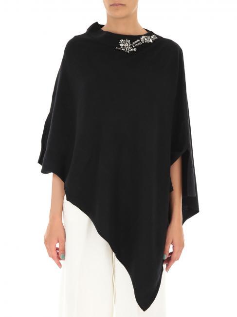 Poncho in maglia con ricamo castoni su scollo   negro - Bufandas