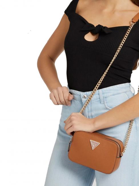 NOELLE Mini bolso para c&aacute;mara con bandolera co&ntilde;ac ligero - Bolsos Mujer