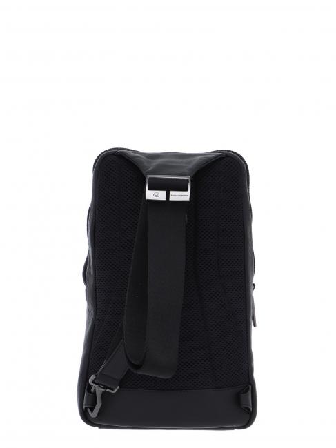AKRON Bolso bandolera en piel negro - Mochilas para port&aacute;til