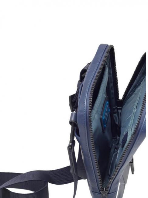 FINN Minibolso para iPad azul - Bandoleras Hombre