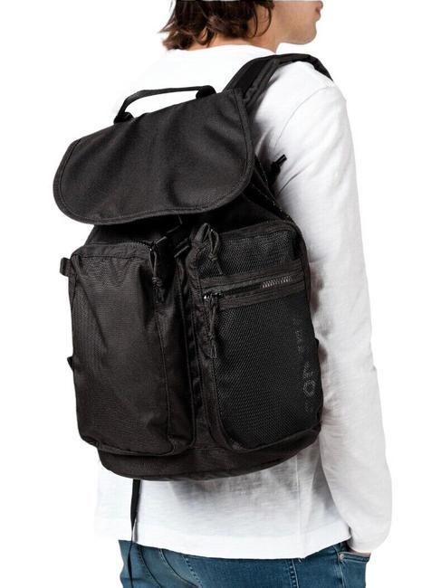  RUCKSACK Mochila con solapa NEGRO - Mochilas Escuela & Tiempo Libre