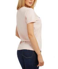 GUESS RELAXED Camiseta con anillo mu&ntilde;eca rosa - camiseta - 2