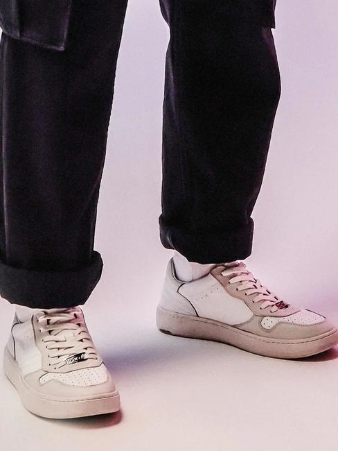 IRON 3992 Zapatillas con logo en relieve blanco - Zapatos Hombre