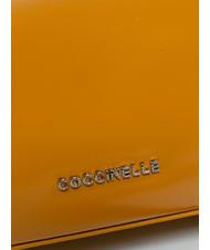 COCCINELLE LILY SHINY CALF Bolso mini de piel con asa de cadena resina - Bolsos Mujer - 3