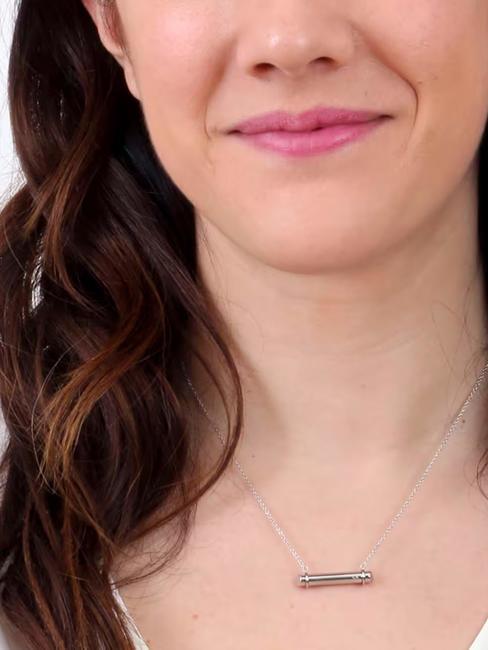 SCULPTURAL Collar con barra con logo acero - Collares