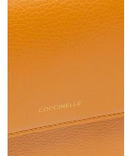 COCCINELLE ANNE Mini bolso con solapa de piel martillada pimenton - Bolsos Mujer - 5