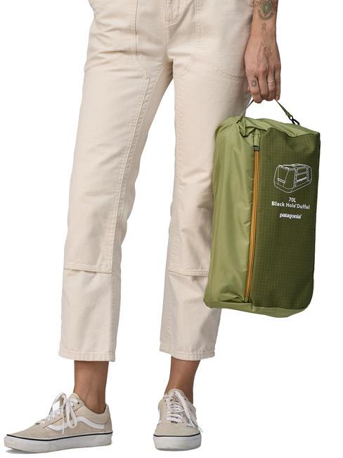 BLACK HOLE Mochila de viaje de 70 litros. azul ardiendo - Bolsas de viaje