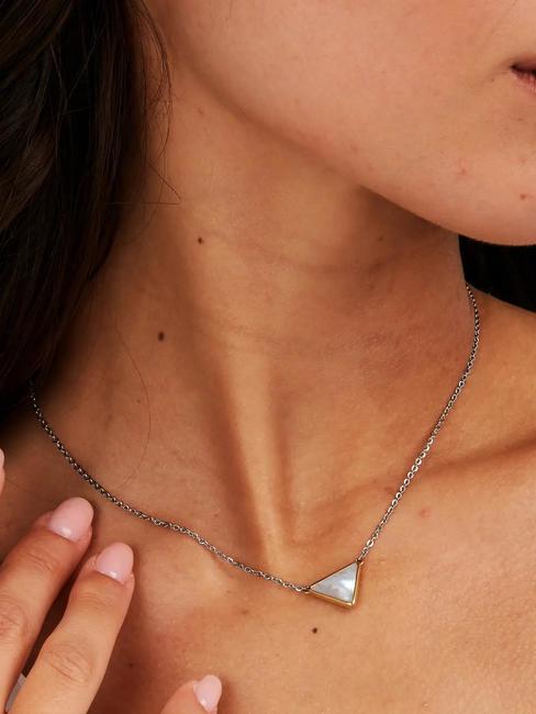 TRILLIANT Collar triángulo nacarado SILVER - Collares