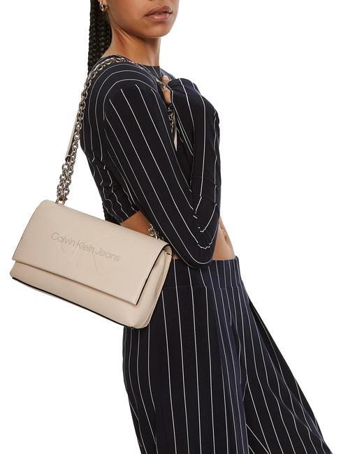 SCULPTED Convertible Bolso de hombro/bandolera ma&ntilde;ana gris - Bolsos Mujer