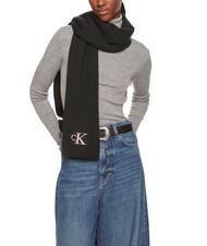 CALVIN KLEIN CK JEANS MONOGRAM EMBRO Bufanda de poliéster reciclado negro/rosa polvoriento - Bufandas - 3