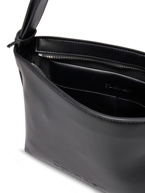 EMBOSSED CALVIN  Bolso de hombro negro - Bolsos Mujer