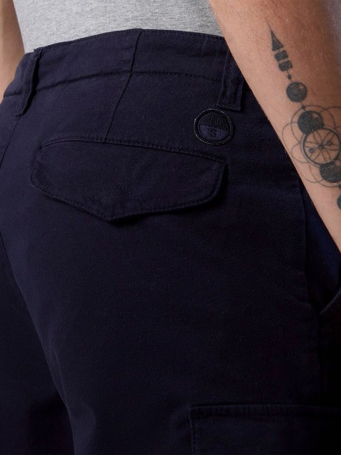 AMERICA Shorts cargo de corte regular Azul marino - Pantalones