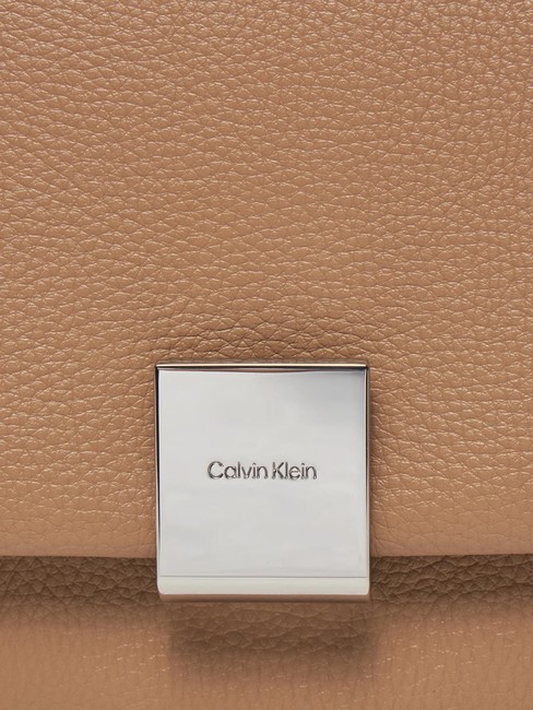 CK PLAQUE Bolso bandolera mediano &aacute;nfora - Bolsos Mujer