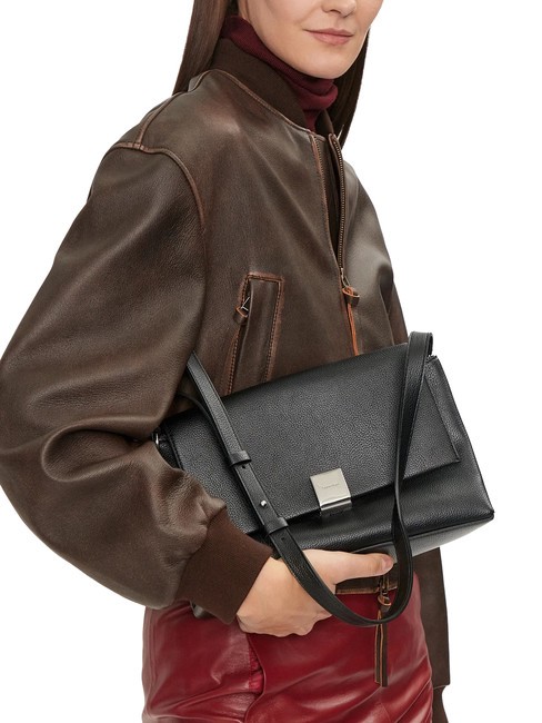 CK PLAQUE Bolso bandolera mediano pvh negro - Bolsos Mujer