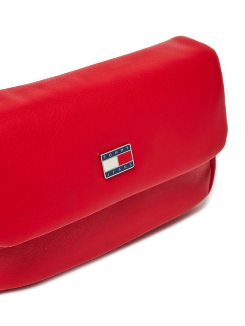 TOMMY JEANS PILLOW Mini bolso de hombro al rojo vivo - Bolsos Mujer