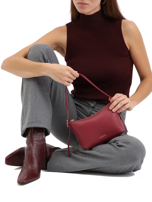 CHERRY Bolso bandolera peque&ntilde;o de piel rojo granate - Bolsos Mujer