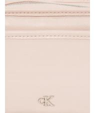 CALVIN KLEIN UTILITY Bolso de hombro para c&aacute;mara polvo de rosas - Bolsos Mujer - 3