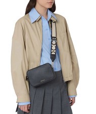 COCCINELLE TEBE Bolso bandolera en piel texturizada sangría - Bolsos Mujer - 5