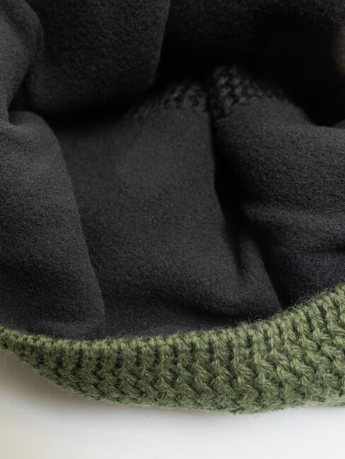 TURNER Gorro con puño y pompón soldado negro - Sombreros