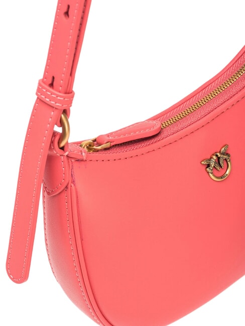 HALF MOON BABY Bolso de hombro de piel coral. oro antiguo picante - Bolsos Mujer