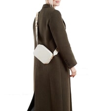 COCCINELLE TEBE Bolso bandolera en piel texturizada blanco - Bolsos Mujer - 4