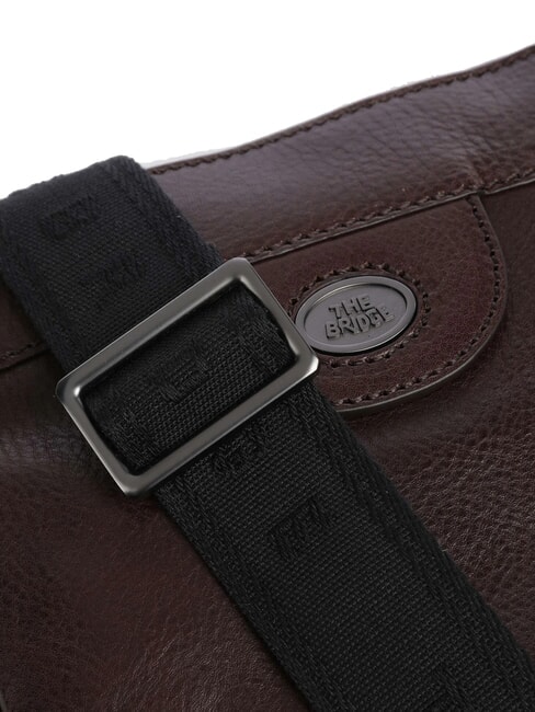 FABIO Bolso de cuero castaña dulce rutenio dk - Bandoleras Hombre