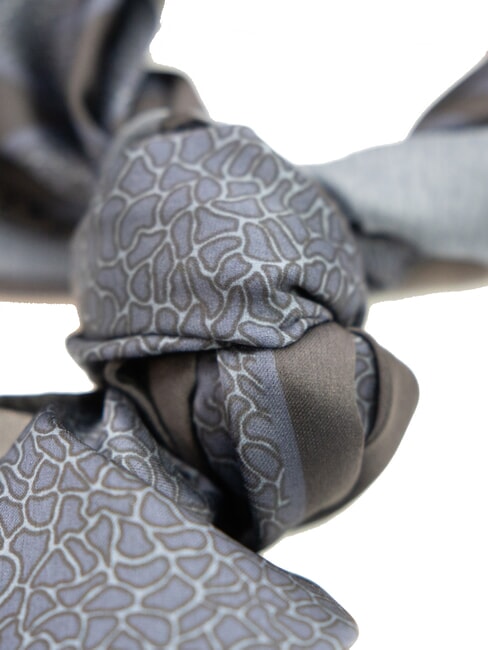 STAMPA ALL OVER Pa&ntilde;uelo cuadrado de seda gasolina - Bufandas