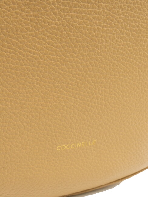 ALPHA Bolso de hombro de piel martillada beige fresco - Bolsos Mujer