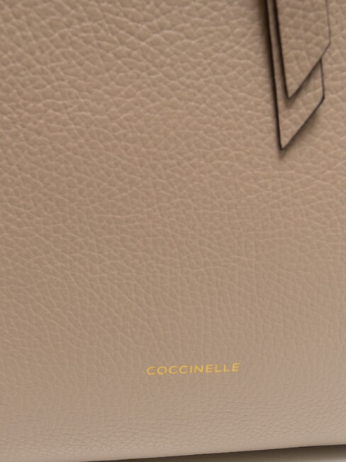 ALBA Bolso de hombro de piel martillada rosa polvo - Bolsos Mujer