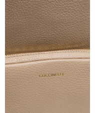 COCCINELLE JEN Mochila de cuero martillado rosa polvo - Bolsos Mujer - 5