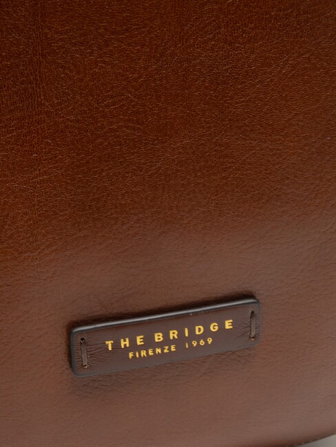 LUCIA Bolso de hombro de cuero tipo hobo BROWN - Bolsos Mujer