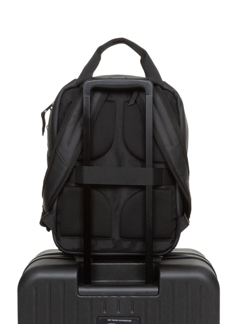 TECUM TOTE CNNCT F Mochila con bolsillo para botella de agua y soporte para portátil. negro mate - Mochilas para portátil