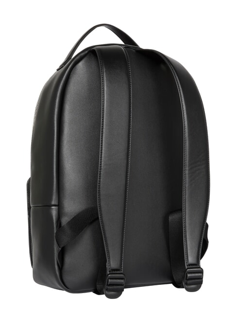 CKJ SCULPTED IMPRESS Mochila con bolsillo para portátil de 14" En negro - Mochilas Escuela & Tiempo Libre