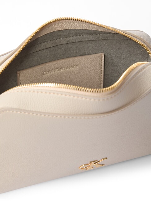 CKJ MINIMAL MONOGRAM Bolso bandolera tipo funda para cámara castillo - Bolsos Mujer