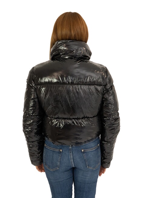 SUMMERSIDE Chaqueta corta de plum&oacute;n brillante negro brillante reciclado - Chaquetas de plumas de mujer