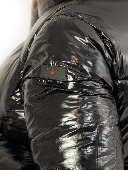 SUMMERSIDE Chaqueta corta de plumón brillante negro brillante reciclado - Chaquetas de plumas de mujer