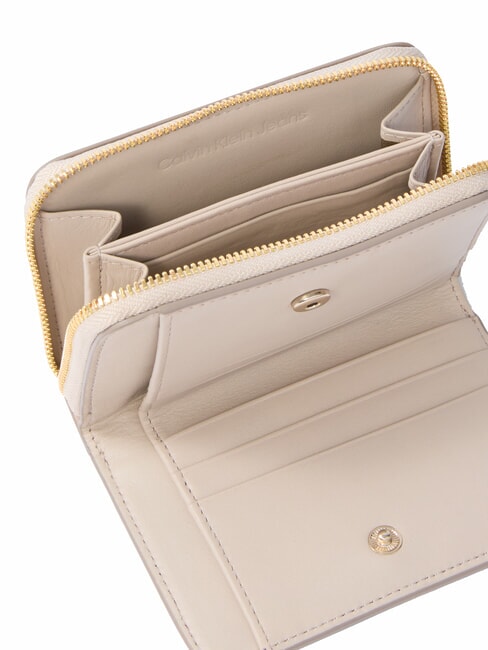 CKJ MINIMAL MONOGRAM Cartera mediana de cuero castillo - Carteras Mujer