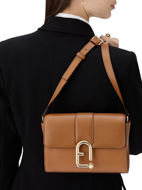 URBAN Bolso bandolera pequeño de piel brandy - Bolsos Mujer