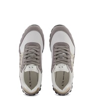 ARMANI EXCHANGE DROP MICROSUEDE Zapatillas con logo lateral lubina marr&oacute;n + blanco roto - Zapatos Mujer - 3