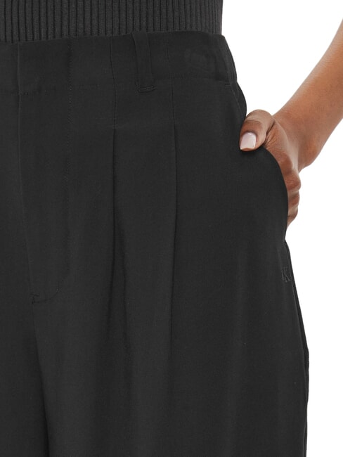 CK JEANS Pantalones de cintura alta con pinzas ck negro - Pantalones de mujer