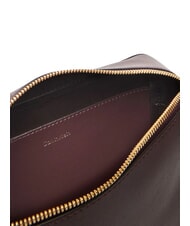 CALVIN KLEIN EMBOSSED LOGO Mini bolso de hombro dulce de azúcar/espresso - Bolsos Mujer - 4